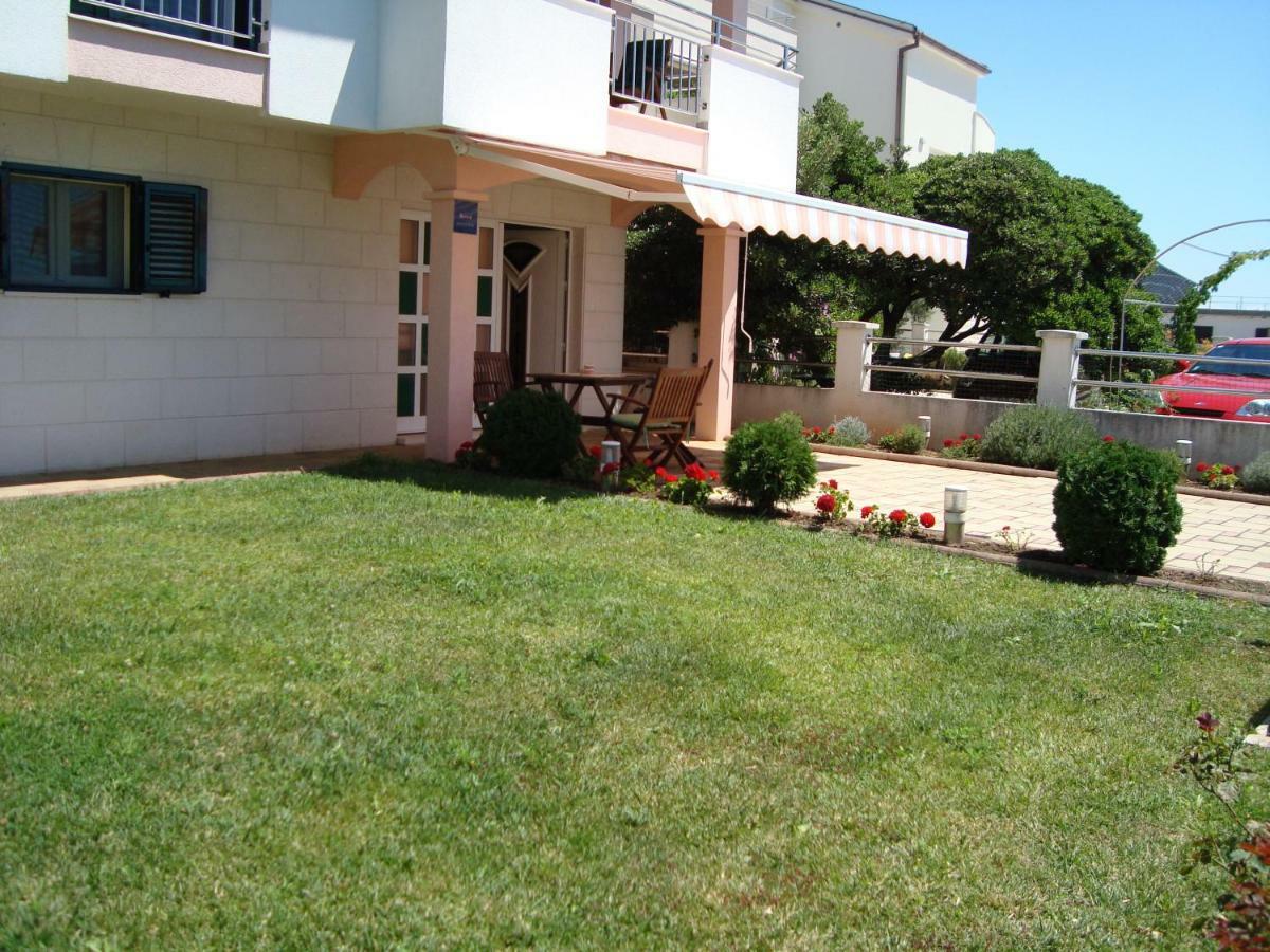Apartman Strk Sukošan Exterior foto