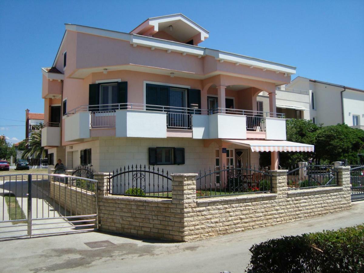 Apartman Strk Sukošan Exterior foto