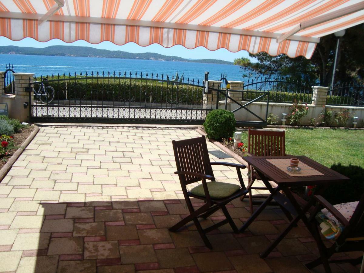 Apartman Strk Sukošan Exterior foto