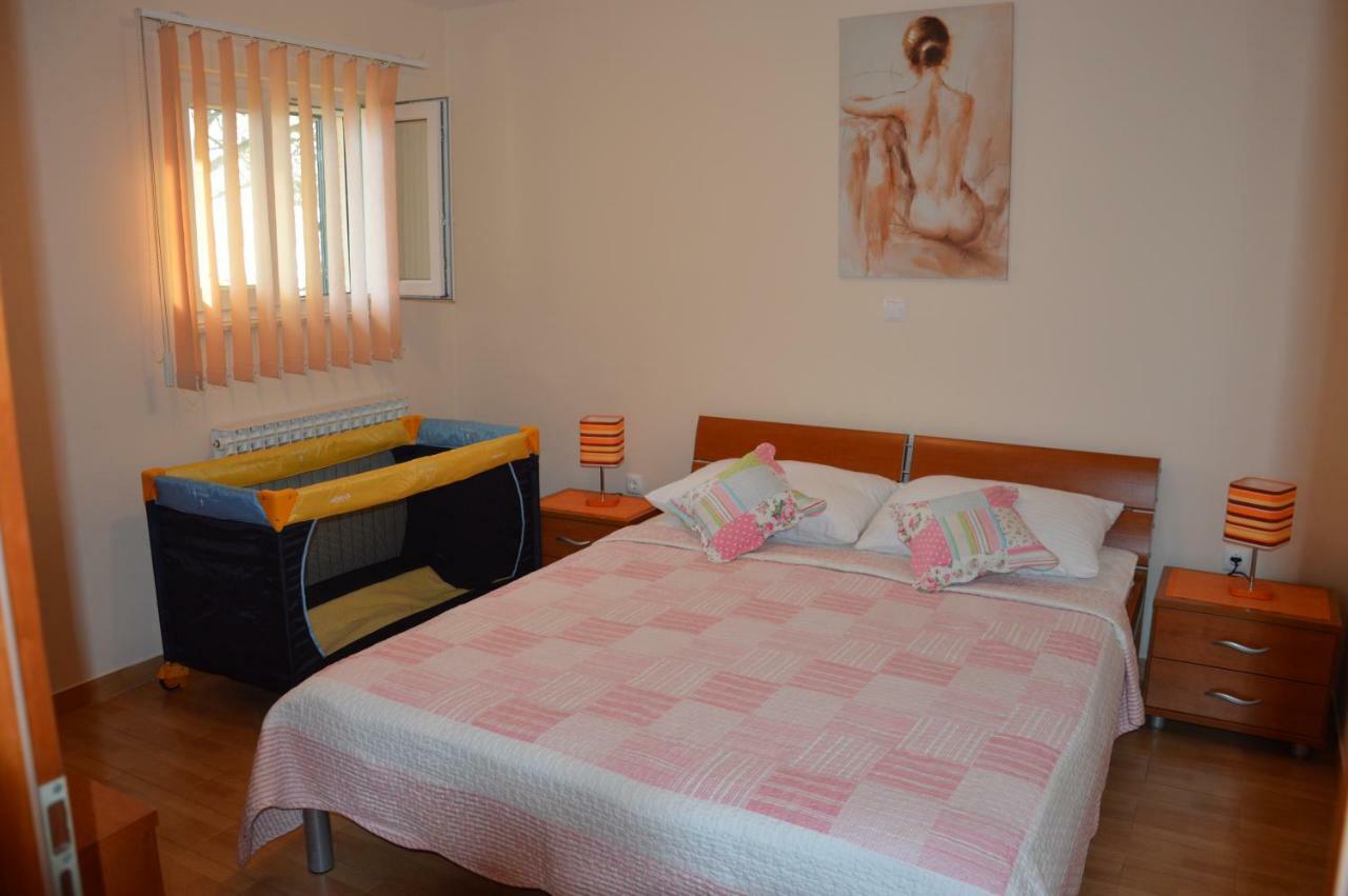 Apartman Strk Sukošan Exterior foto
